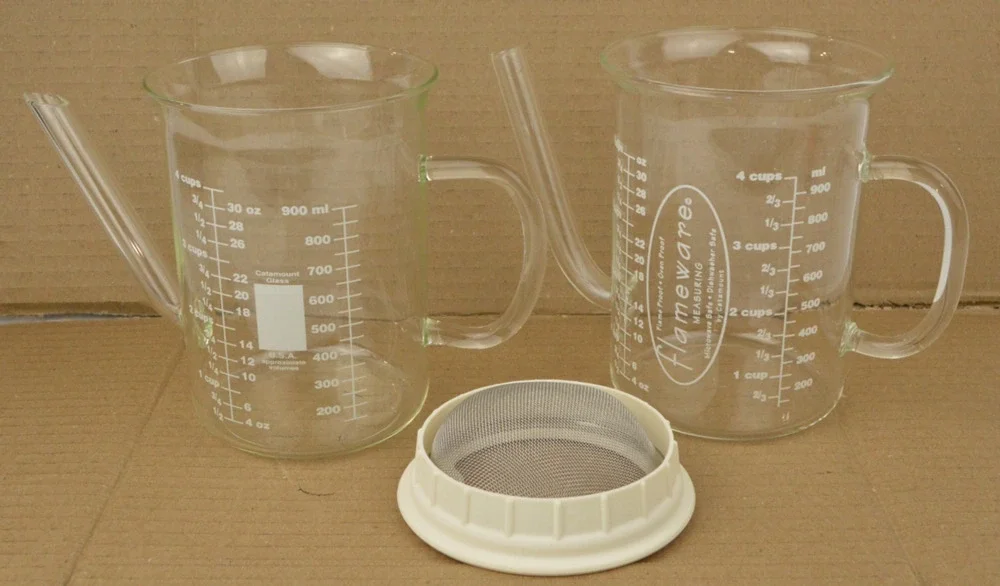 Catamount Flameware Glass Measuring Pitchers 4 Cup Set of 2 w/ Strainer